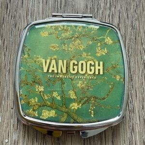 Almond Blosom inspired by Van Gogh Makeup Setting Powder